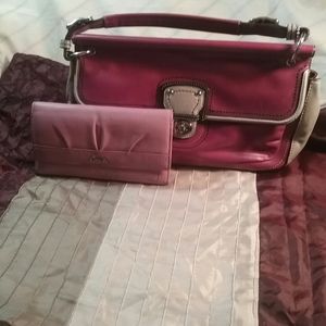 Authentic Leather Coach purse in brand new wallet